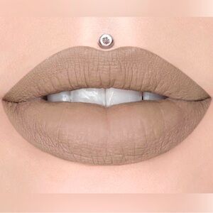 Gated Community - Liquid Velour Lipstick- Jeffree Star